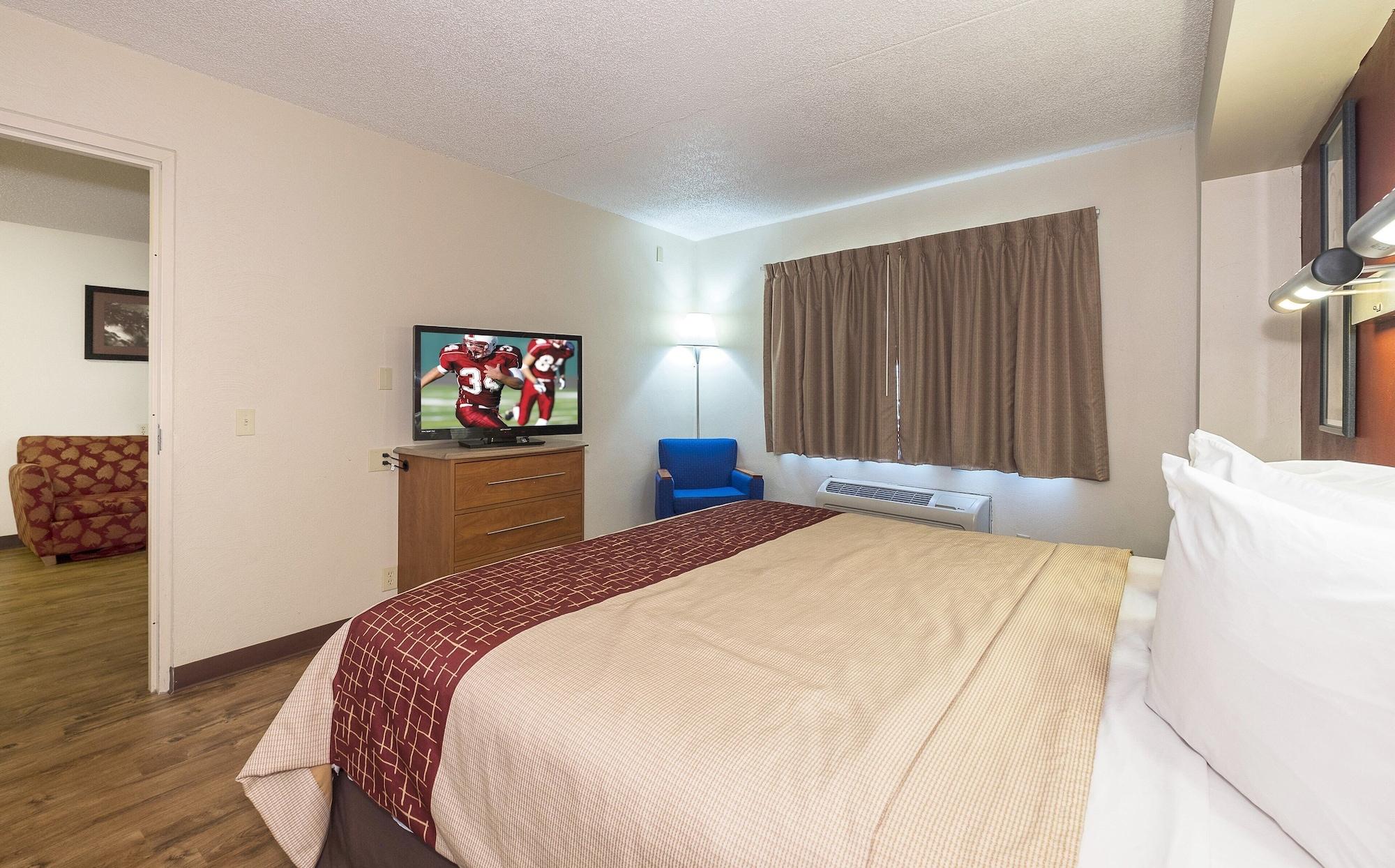Red Roof Inn & Suites Cleveland - Elyria Dış mekan fotoğraf